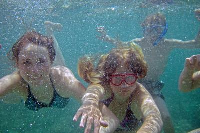 Hotel Apartamentos Cala Santanyí | Cala Santanyí-Mallorca | Geh nicht! | Schwimmen macht spass!